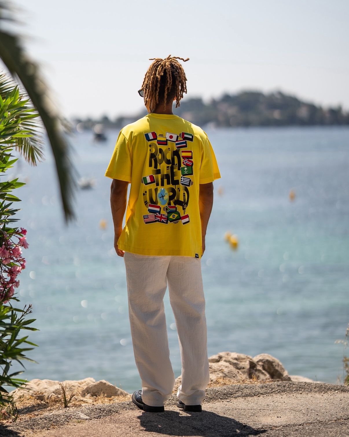 Tee Shirt - Rock The World