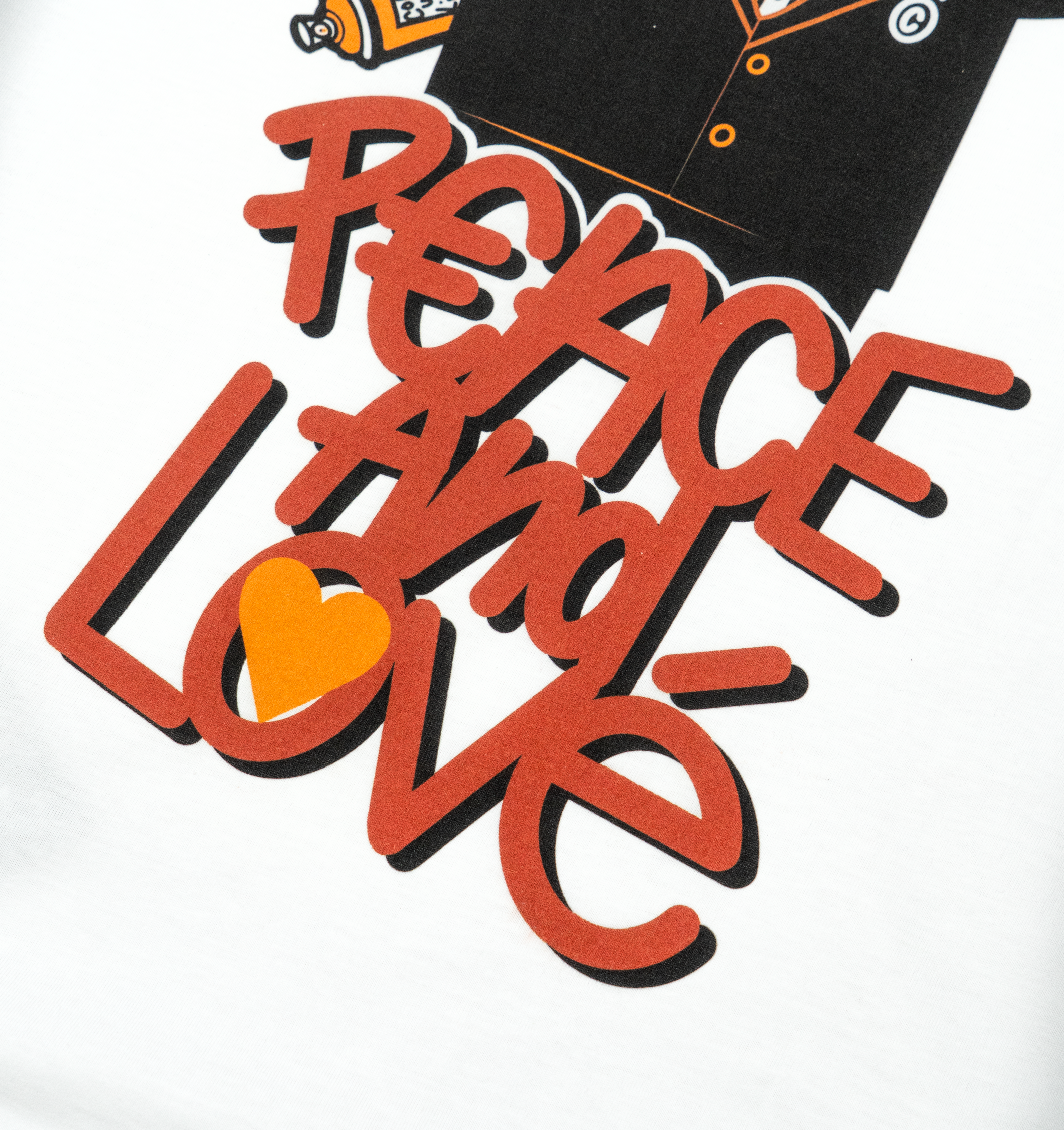 Tee Shirt - Peace and Lové